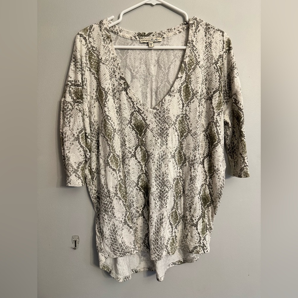 Express One Eleven Snake 🐍 Print Shirt 💚